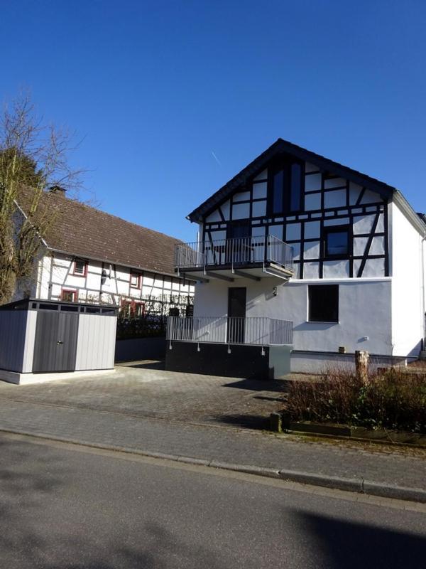 Exklusive, Kernsanierte Ferienwohnung Am Rursee Зиммерат Экстерьер фото
